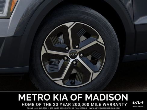 New 2026 Kia Niro LX FWD image 9