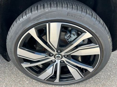 Used 2021 Volvo XC40 P8 Recharge w/ Advanced Package image 15