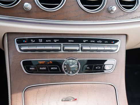 Used 2020 Mercedes-Benz E 350 4MATIC Sedan w/ Parking Assistance Package image 17