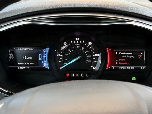 Used 2019 Ford Fusion SE FWD image 28