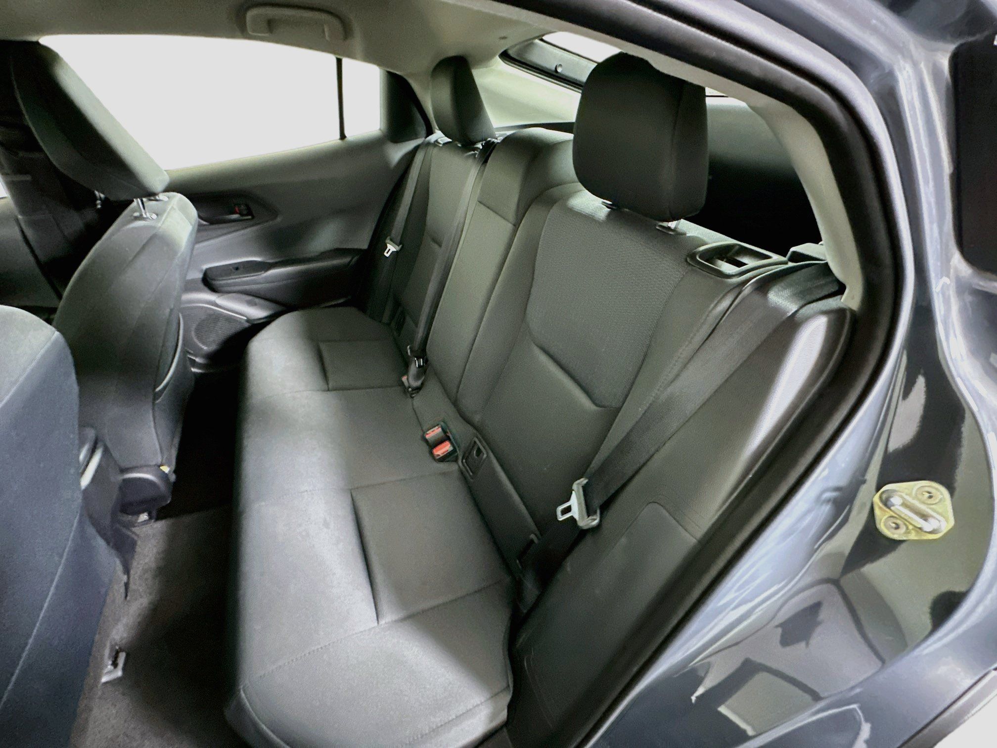 Used 2025 Toyota Prius LE FWD image 27