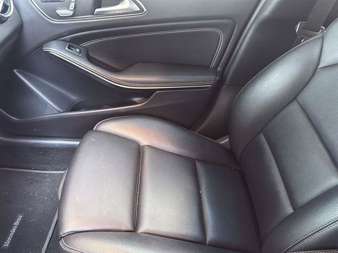 Certified 2019 Mercedes-Benz GLA 250 4MATIC image 14