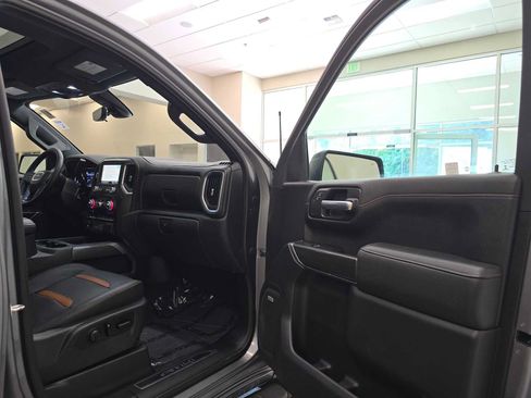Used 2021 GMC Sierra 1500 AT4 w/ AT4 Premium Package AWD/4WD image 29