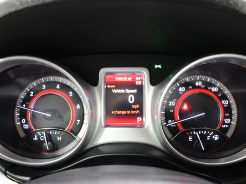 Used 2020 Dodge Journey SE FWD image 11