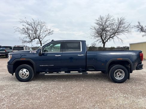 Used 2021 GMC Sierra 3500 Denali w/ Denali Ultimate Package image 2