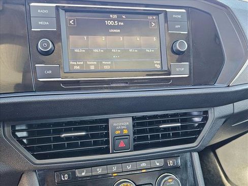 Used 2019 Volkswagen Jetta SE FWD image 14