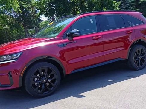 Certified 2023 Kia Sorento SX AWD/4WD image 7