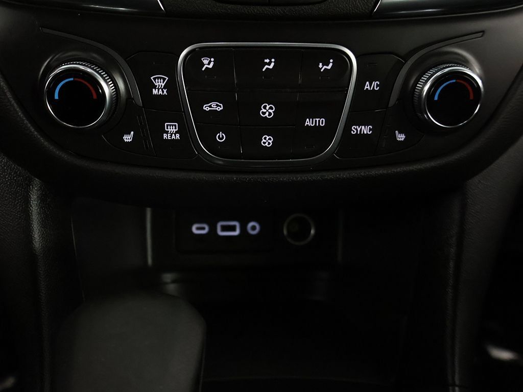 Used 2024 Chevrolet Equinox LT w/ LPO, Floor Liner Package AWD/4WD image 46