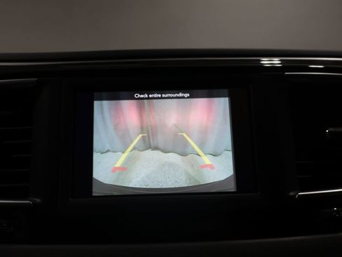 Used 2019 Chrysler Pacifica Touring Plus w/ S Appearance Package image 27