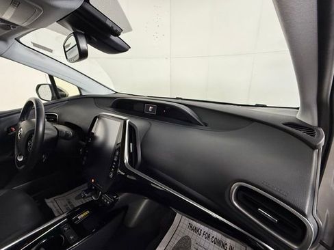 Used 2021 Toyota Prius Prime Limited image 32