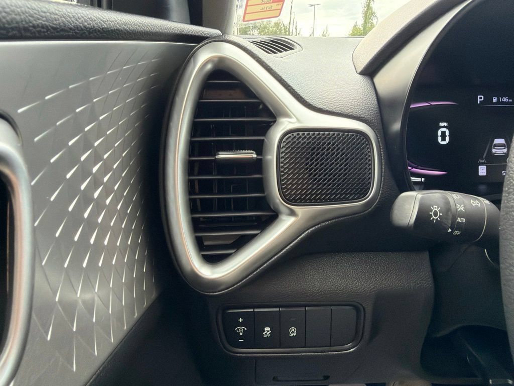 Used 2023 Kia Soul LX FWD image 15