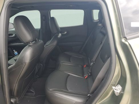 Used 2021 Jeep Compass Latitude w/ Sun and Sound Group FWD image 10