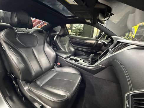 Used 2020 INFINITI Q60 3.0t Luxe w/ Essential Package AWD/4WD image 16