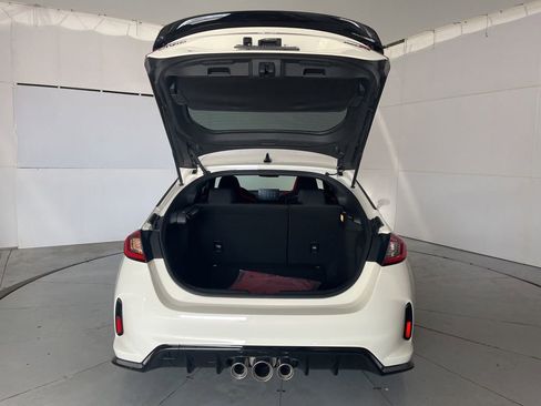 Used 2023 Honda Civic Type R image 13