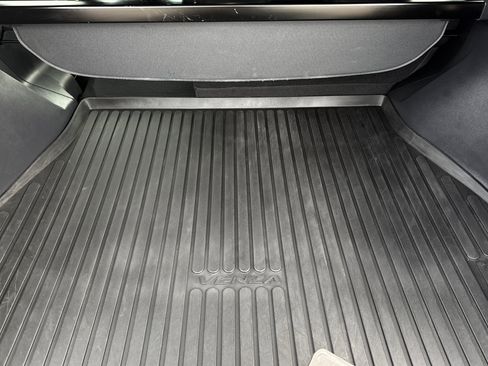 Certified 2024 Toyota Venza XLE image 15