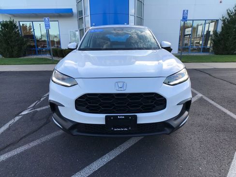 Certified 2023 Honda HR-V LX image 2