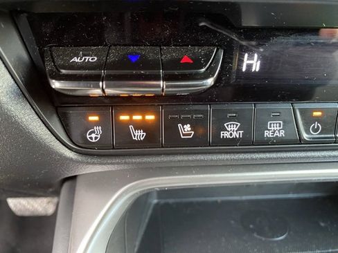 Used 2025 MAZDA CX-90 3.3 Turbo w/ Premium Plus Pkg image 30