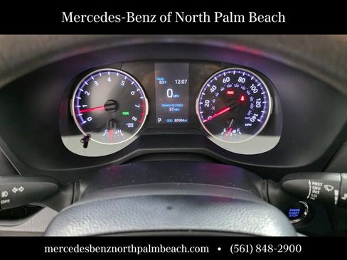 Used 2021 Toyota RAV4 XLE w/ Convenience Package FWD image 20