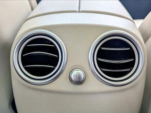 Used 2019 Mercedes-Benz GLC 300 image 16