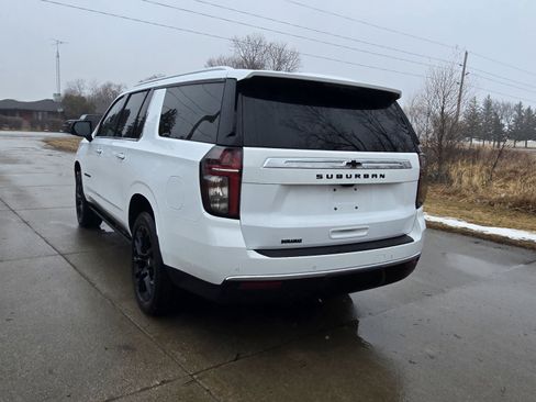 Used 2023 Chevrolet Suburban High Country image 7