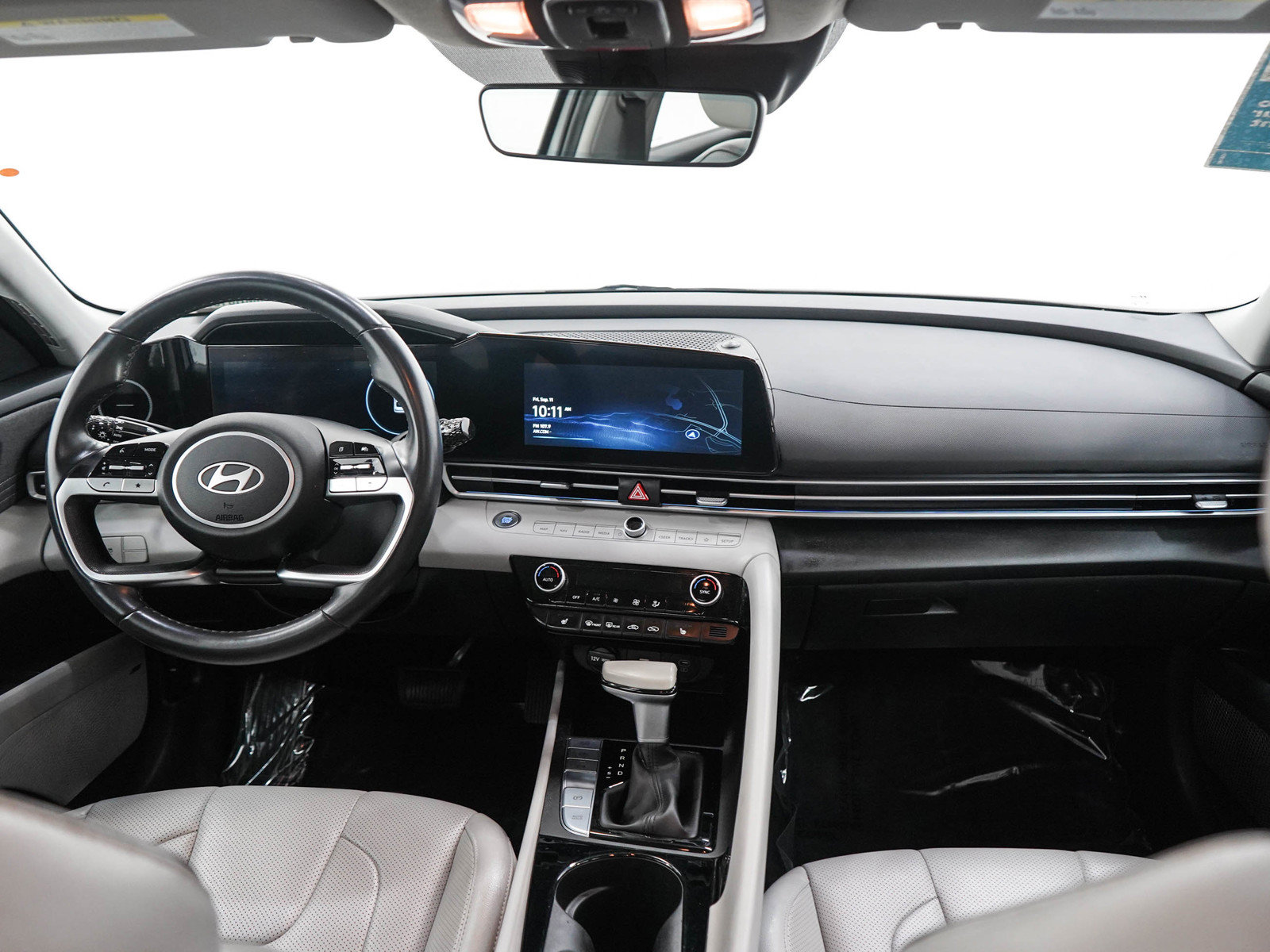Used 2024 Hyundai Elantra Limited FWD image 13