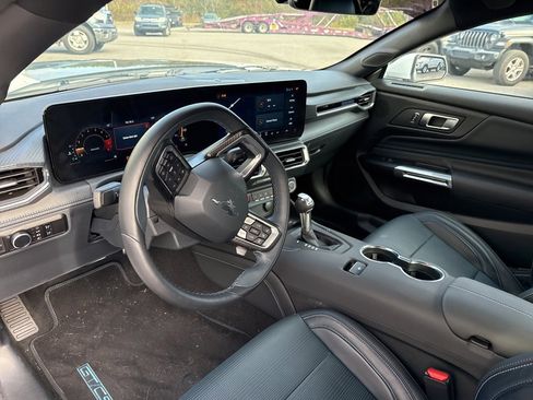 Used 2024 Ford Mustang GT Premium image 8