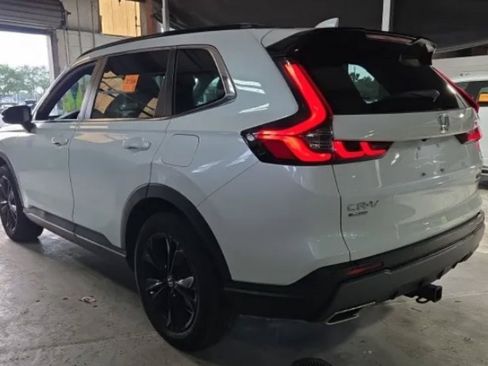 Used 2023 Honda CR-V Sport Touring image 2