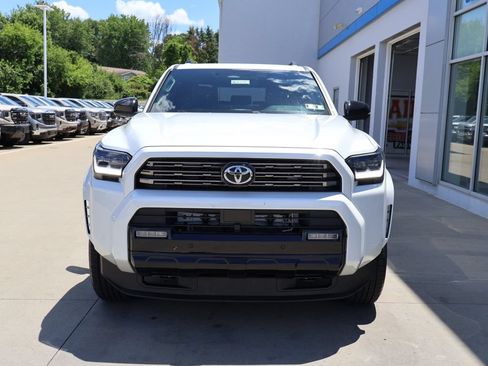 Used 2026 Toyota 4Runner Platinum AWD/4WD image 5