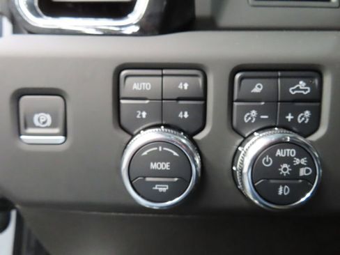 Used 2025 GMC Sierra 3500 Denali image 62