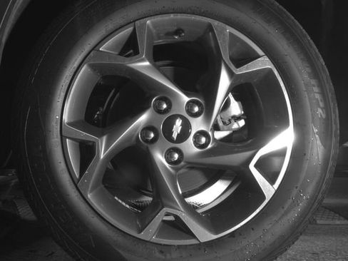 Used 2025 Chevrolet Trax LT w/ LT Convenience Package FWD image 13