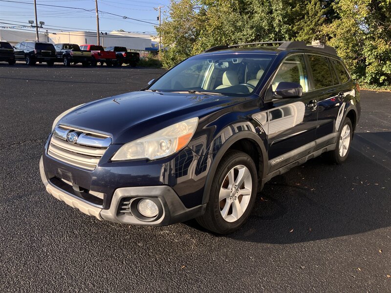 Used 2014 Subaru Outback 2.5i Limited AWD/4WD image 8