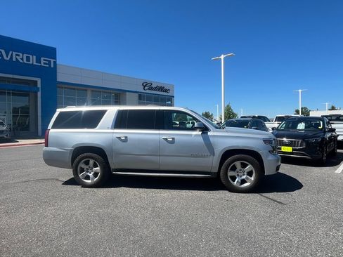 Used 2015 Chevrolet Suburban LT w/ Max Trailering Package AWD/4WD image 2