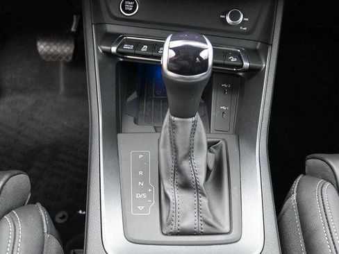 Used 2023 Audi Q3 2.0T Premium Plus w/ Premium Plus Package AWD/4WD image 28