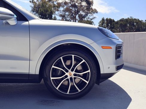 New 2026 Porsche Cayenne AWD/4WD image 11