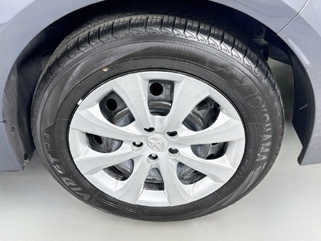 Certified 2025 Toyota Corolla LE w/ Carpet Mat Package (TMS) FWD image 30