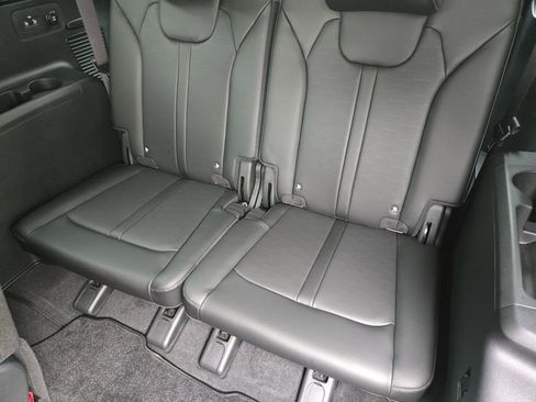 New 2025 Kia Sorento S AWD/4WD image 22