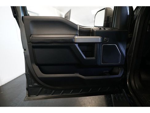 Used 2018 Ford F150 Raptor w/ Equipment Group 802A Luxury image 15