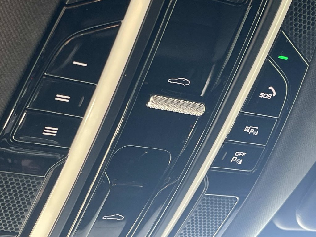 Used 2021 Porsche Cayenne S AWD/4WD image 40