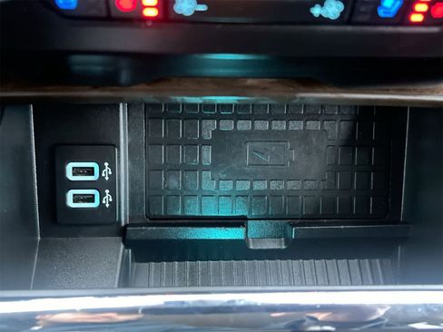 Used 2019 Ford Expedition Platinum image 30