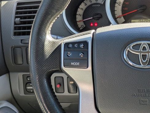 Used 2012 Toyota Tacoma PreRunner image 23