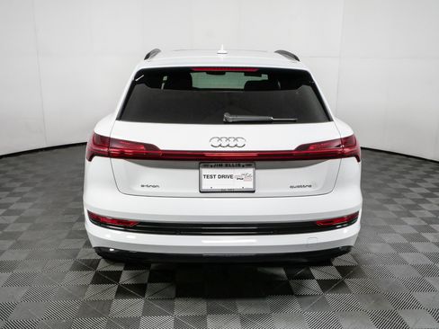 Used 2023 Audi e-tron Premium w/ Convenience Plus Package AWD/4WD image 28