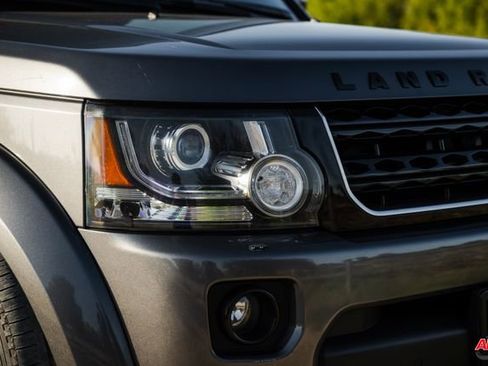 Used 2015 Land Rover LR4 HSE image 47