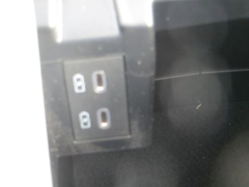 Used 2025 Toyota Sienna LE image 12