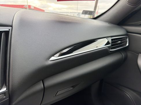 Used 2019 Maserati Levante image 18