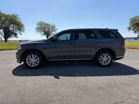 Used 2020 Dodge Durango SXT w/ 3rd Row Seating Group image 2