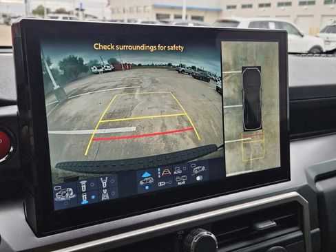 Used 2025 Toyota 4Runner TRD Off-Road Premium image 13