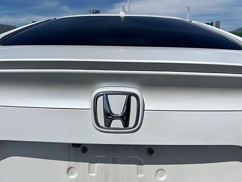 Used 2019 Honda Civic EX-L image 11