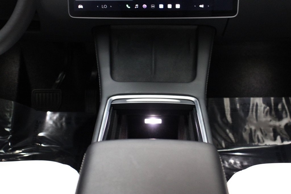 Used 2023 Tesla Model Y Long Range AWD/4WD image 25