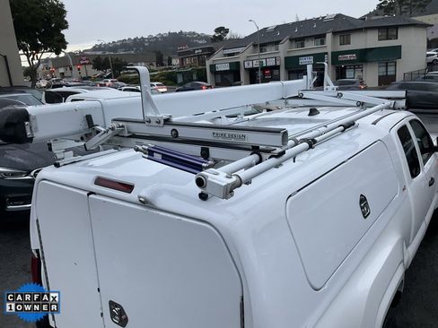 Used 2022 Toyota Tacoma SR image 62