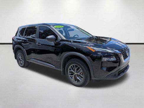 Used 2021 Nissan Rogue S FWD image 2